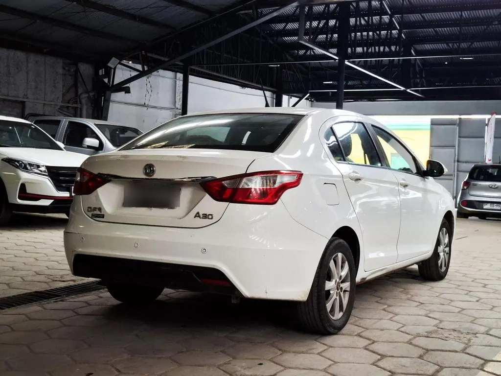 Dongfeng A30 Elegant año 2018