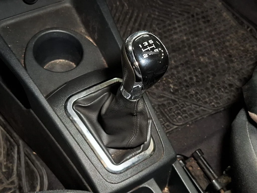 Dongfeng A30 Elegant año 2018
