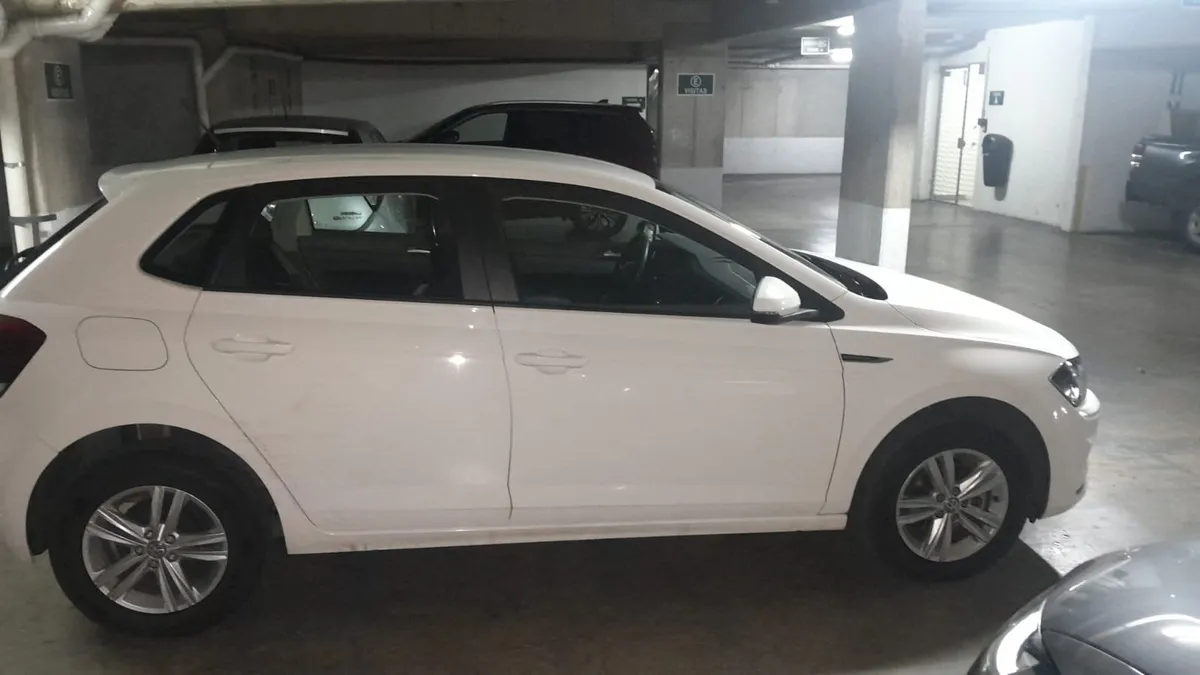 VOLKSWAGEN POLO 1.6 Trendline Mt año 2022