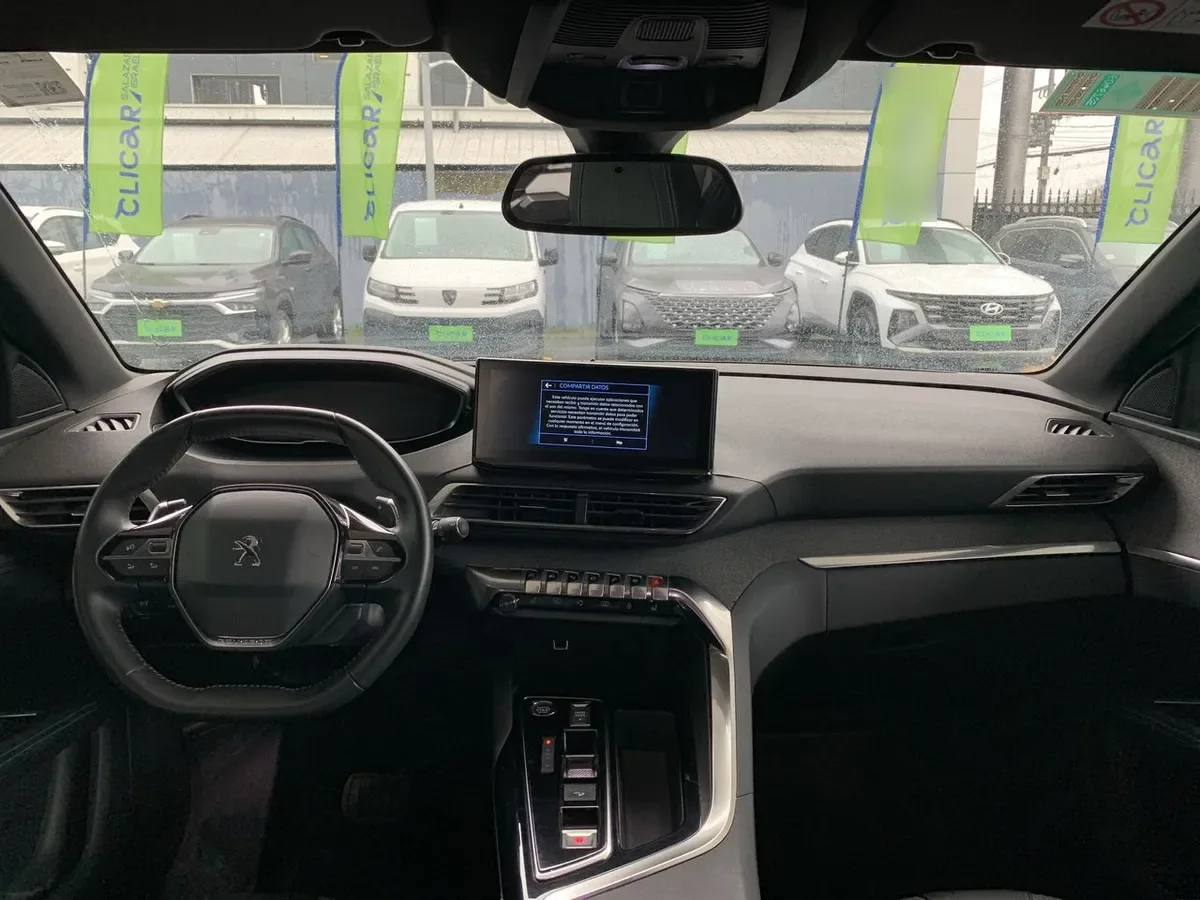 Peugeot 5008 1.5 Allure Pack Bluehdi 130 4x2 Eat8 5p año 2024