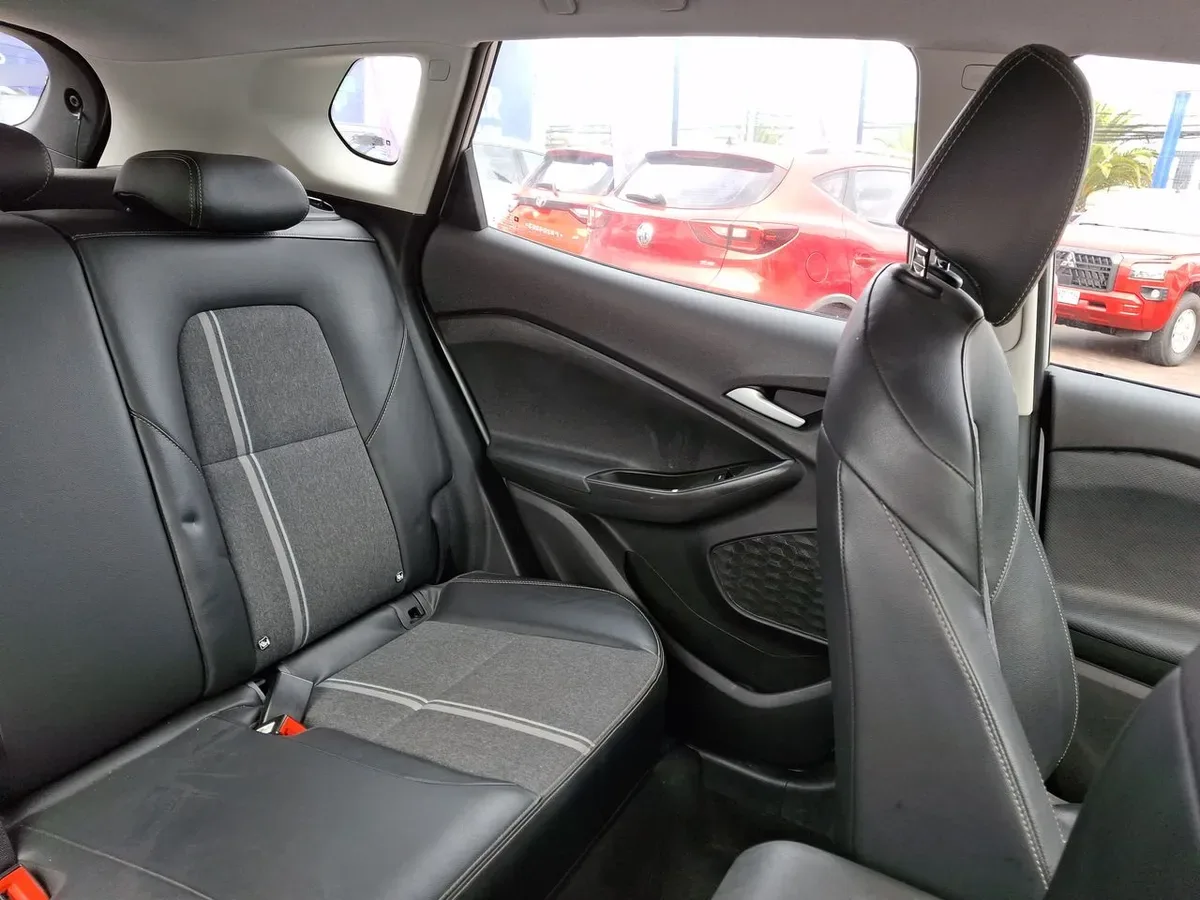 Chevrolet Tracker 1.2t Ltz Fwd At 5p año 2023