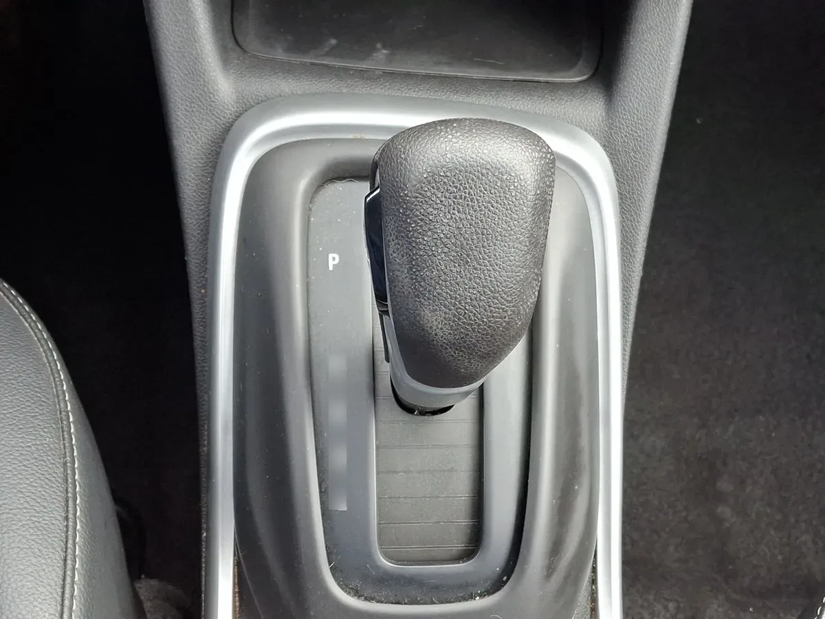 Chevrolet Tracker 1.2t Ltz Fwd At 5p año 2023