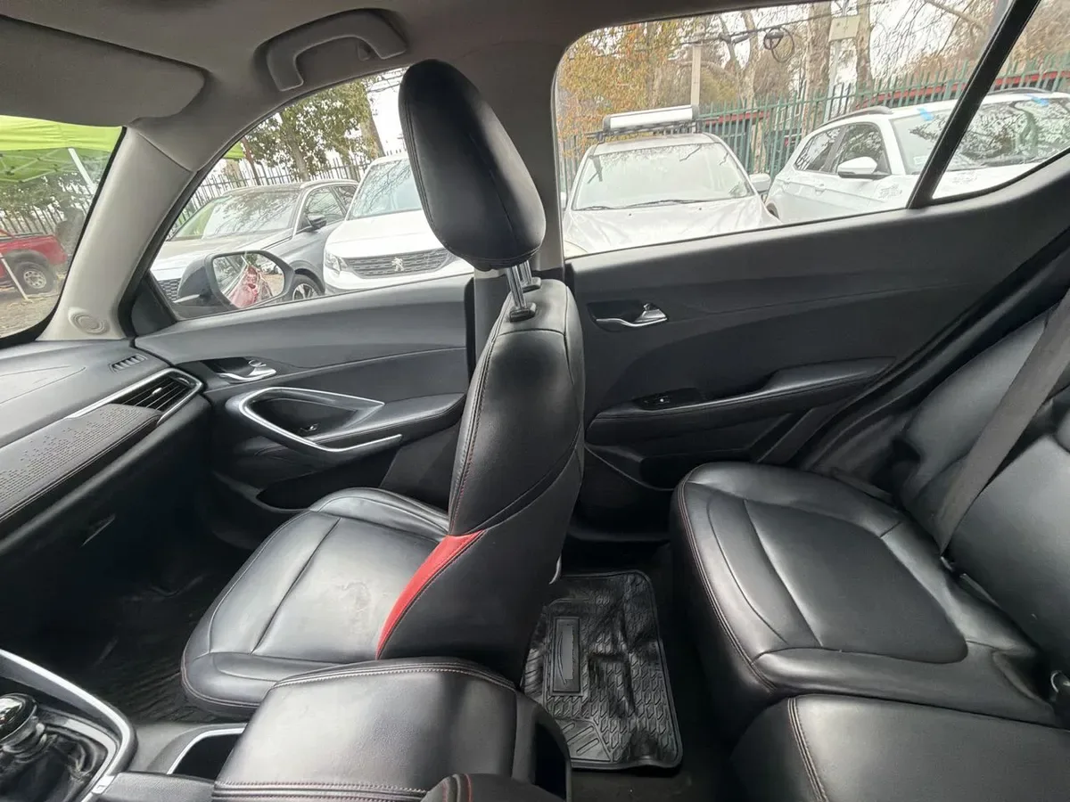Chevrolet Groove 1.5 Premier 4x2 Mt 5p año 2022