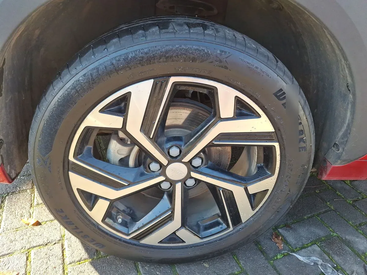 JAC Js8 1.5 Luxury Se 4x2 6mt 5p año 2023
