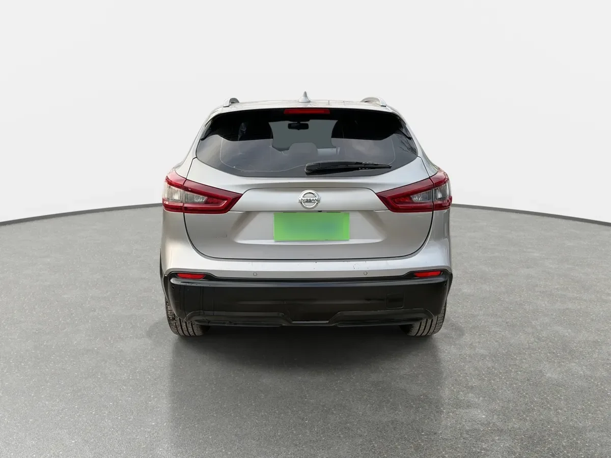 Nissan Qashqai 2.0 Advance 4x2 Mt 5p año 2021