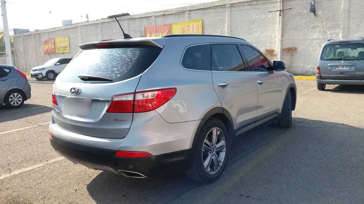 Hyundai Grand Santa Fe 2.2 Crdi Nc Gls Fu At Diesel año 2014