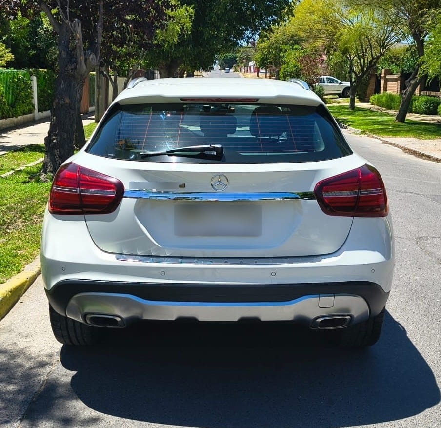 Mercedes Benz Gla200 2.1 At Diesel año 2018