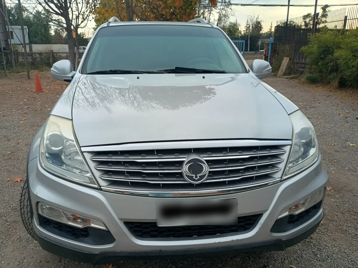 SSANGYONG REXTON 2.0 Mt Diesel año 2013