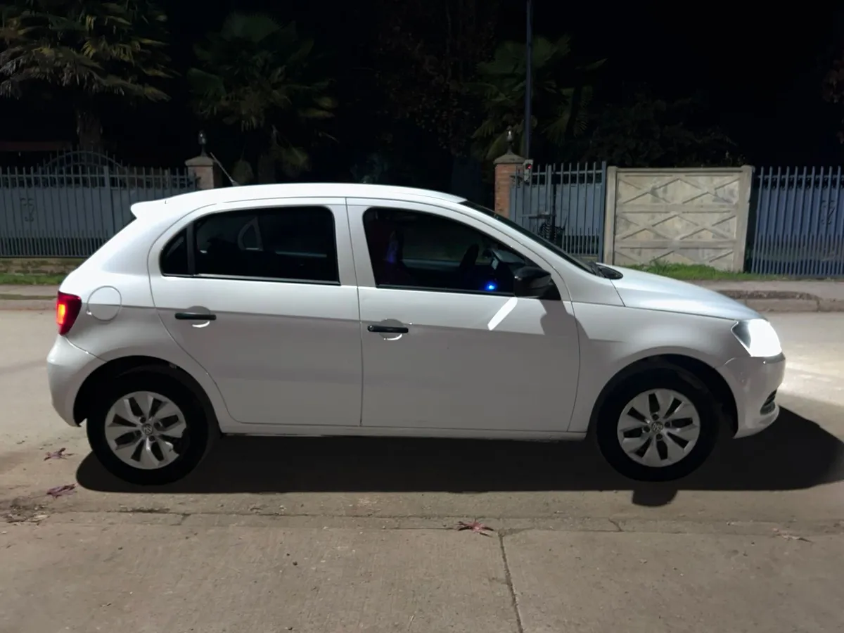 VOLKSWAGEN GOL 1.6 Trendline Mt año 2016