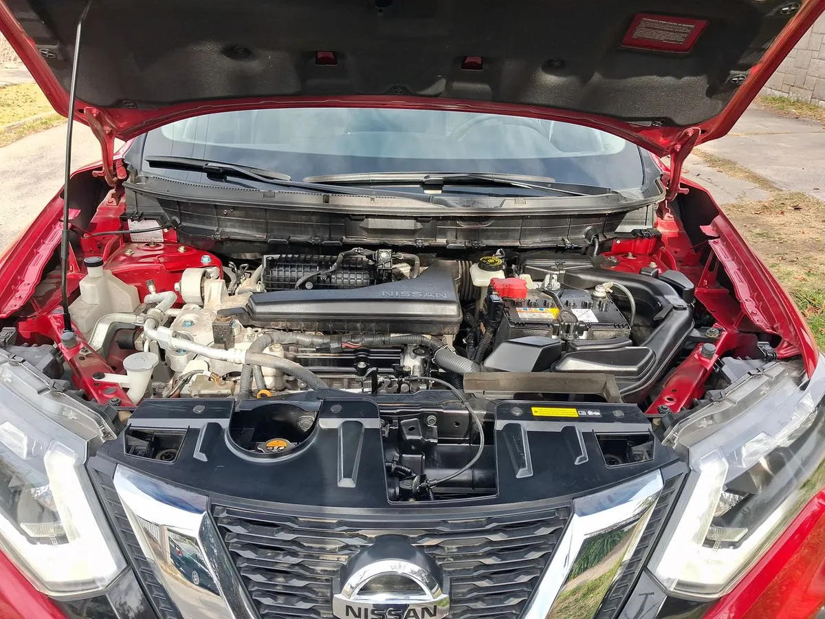 Nissan X-Trail 2.5 Sense 4x2 2row Cvt At 5p año 2023
