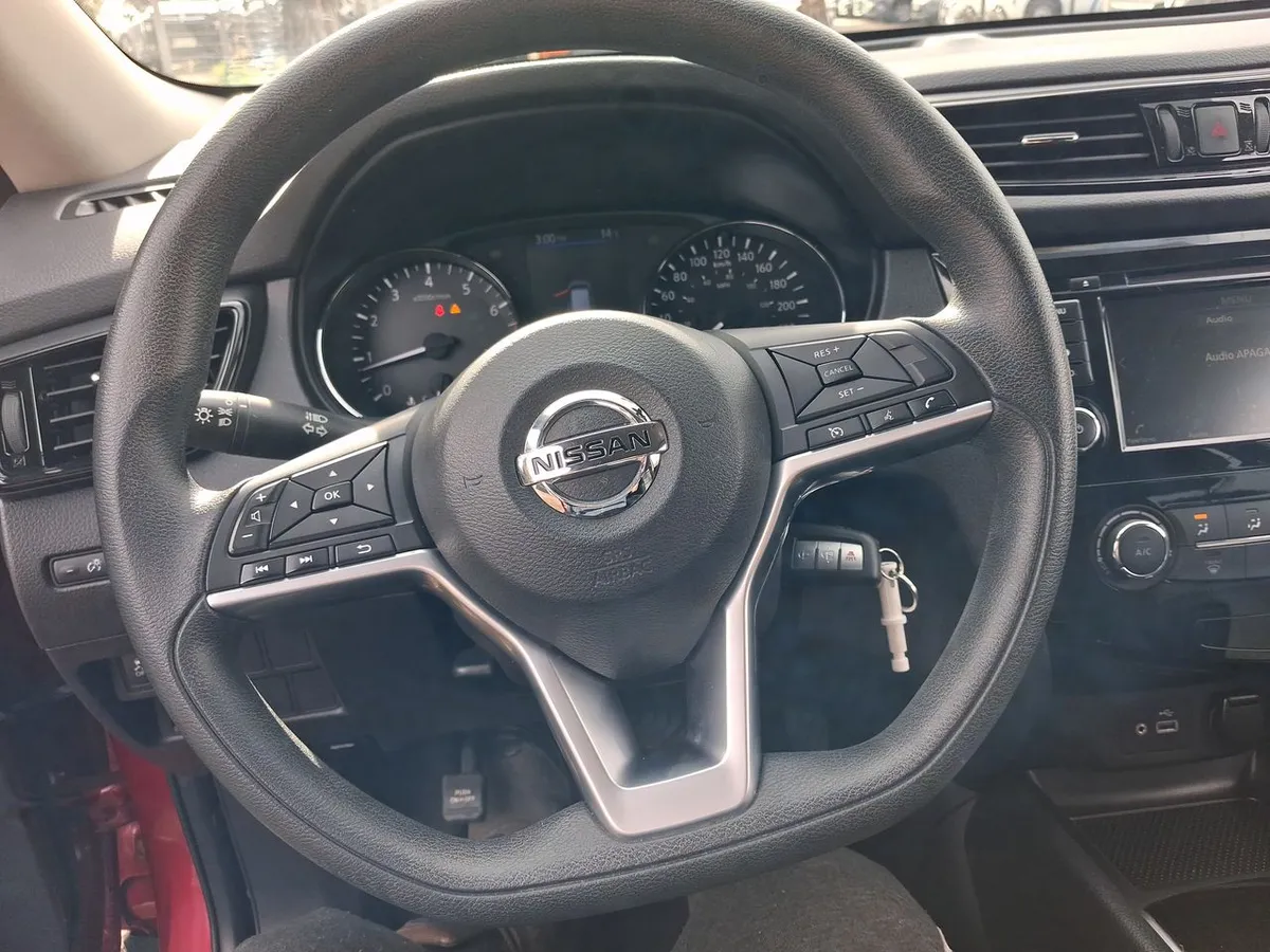 Nissan X-Trail 2.5 Sense 4x2 2row Cvt At 5p año 2023