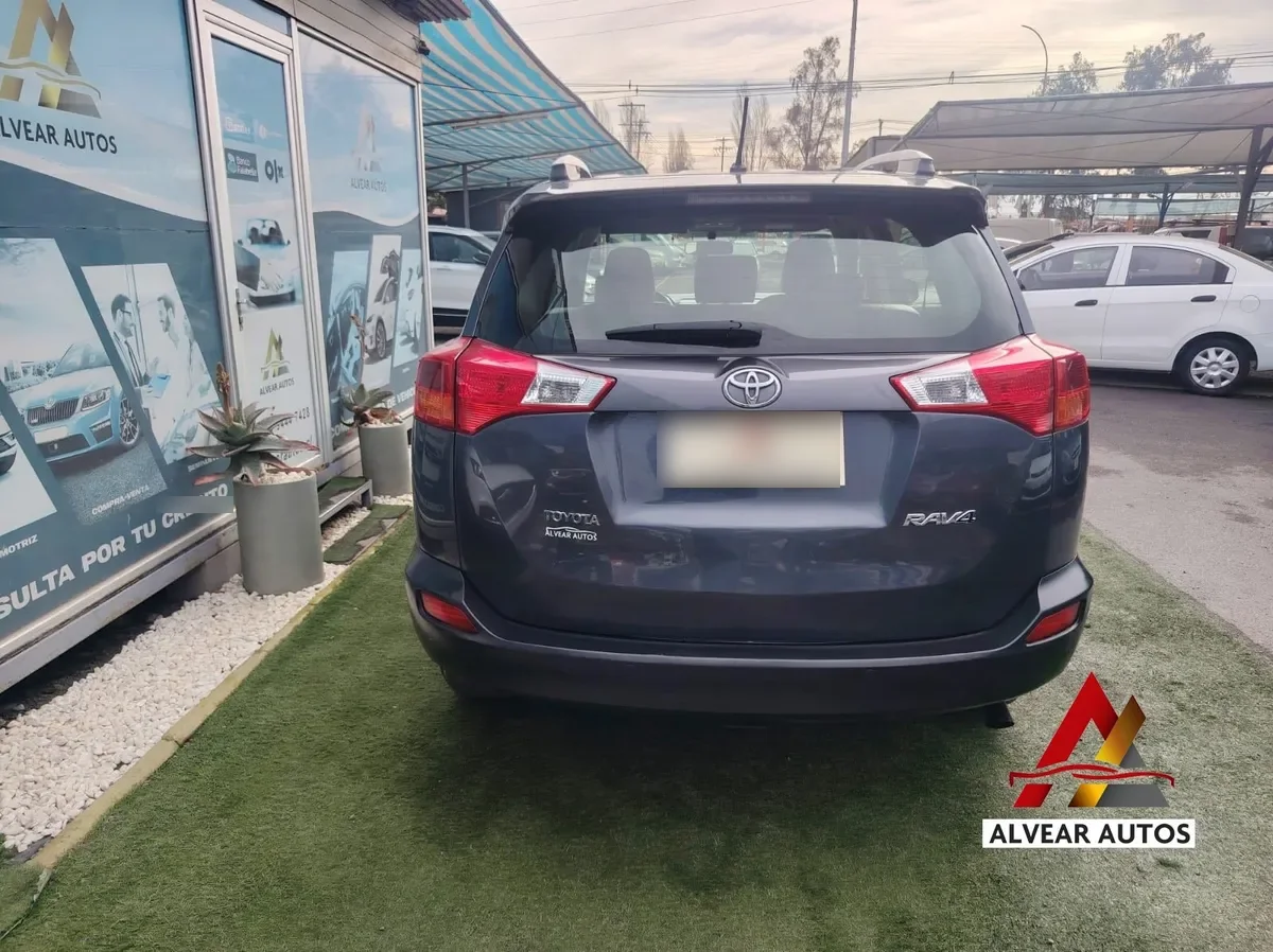 TOYOTA RAV4 2.5 Advantage Limited Bt At 4x2 año 2015