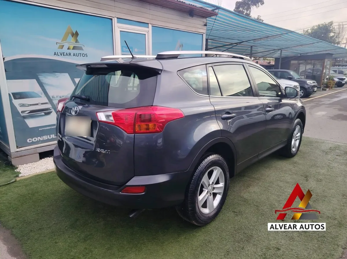TOYOTA RAV4 2.5 Advantage Limited Bt At 4x2 año 2015
