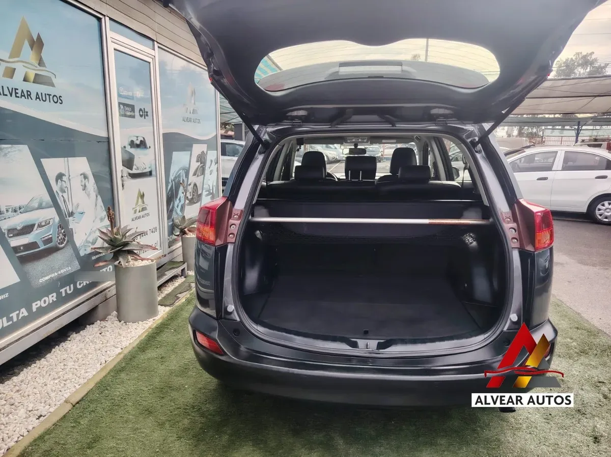 TOYOTA RAV4 2.5 Advantage Limited Bt At 4x2 año 2015