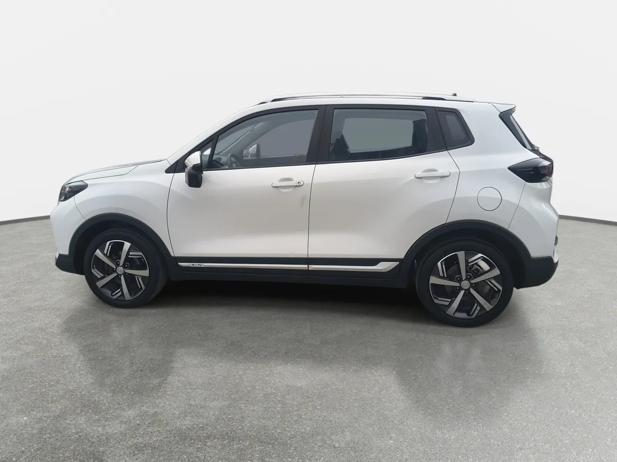 Changan Cs15 1.5 Elite 4x2 Mt 5p año 2024