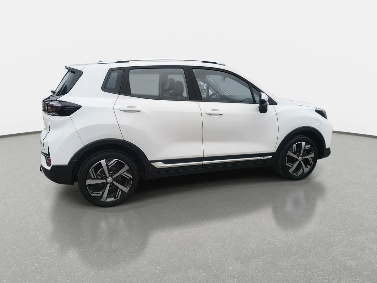 Changan Cs15 1.5 Elite 4x2 Mt 5p año 2024