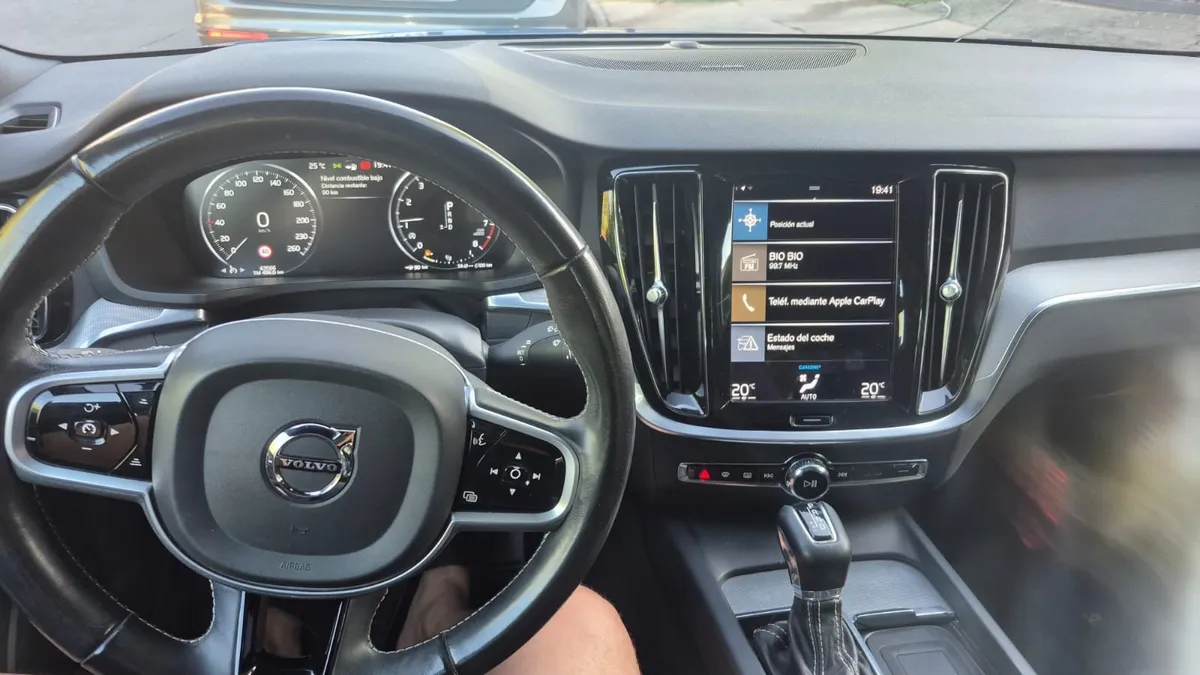 VOLVO S60 2.0 T4 R-Design At año 2021