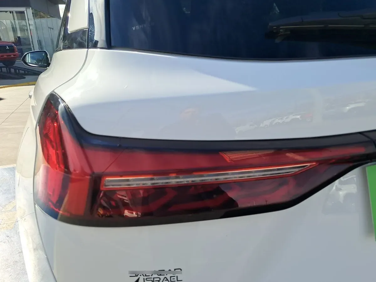 DFSK 600 1.5 Elite Hybrid 4x2 At 5p año 2026