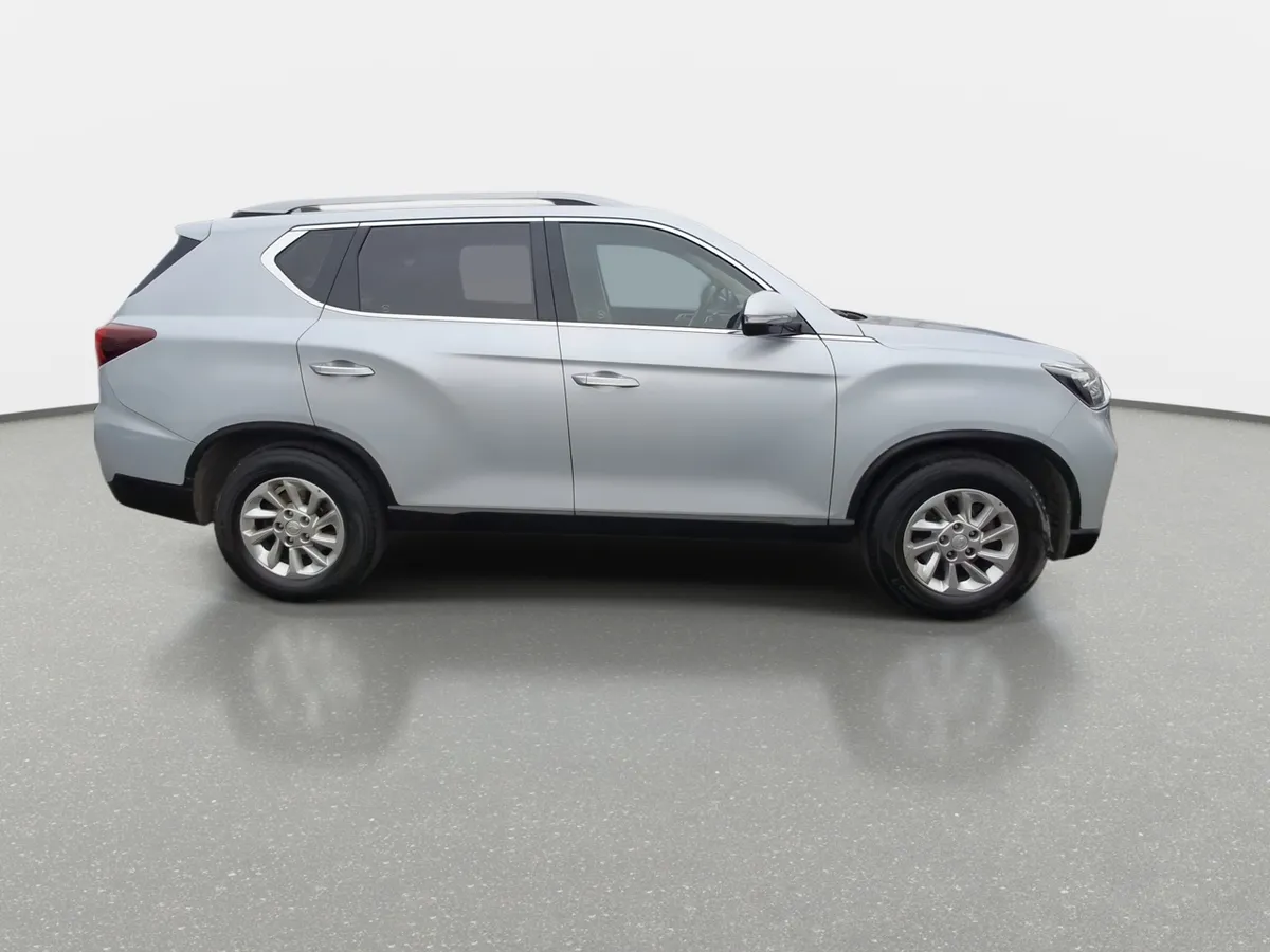 Ssangyong Rexton 2.2t Lx Diesel 4x2 2ab 8at 5p año 2023
