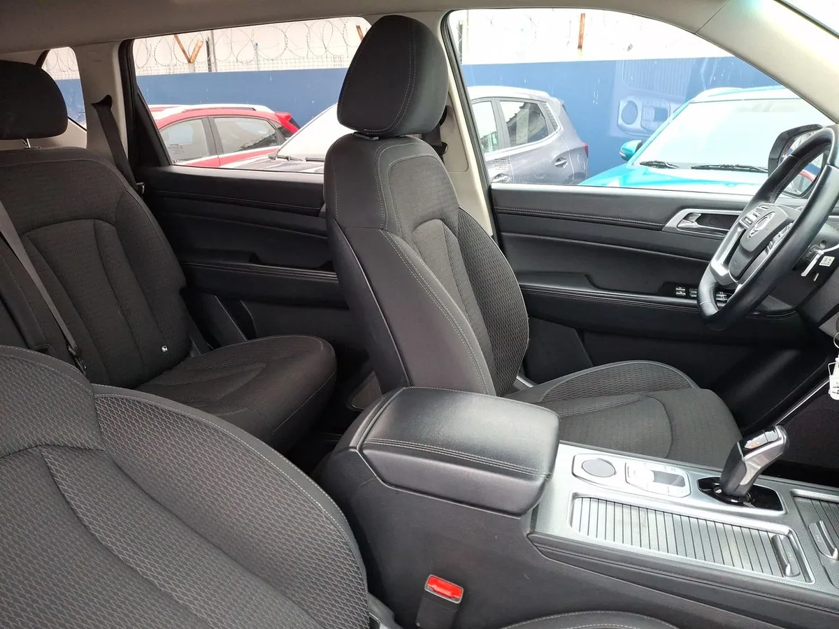 Ssangyong Rexton 2.2t Lx Diesel 4x2 2ab 8at 5p año 2023
