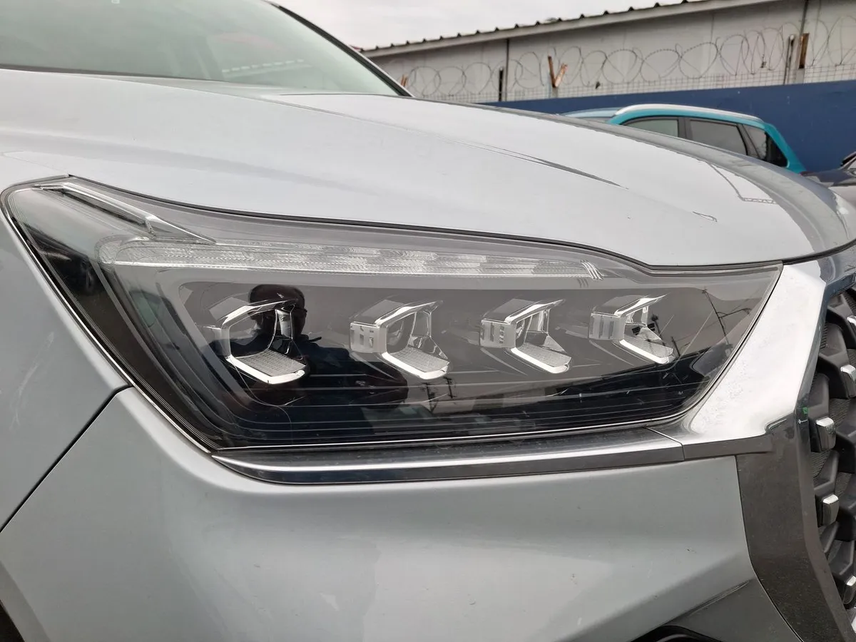 Ssangyong Rexton 2.2t Lx Diesel 4x2 2ab 8at 5p año 2023