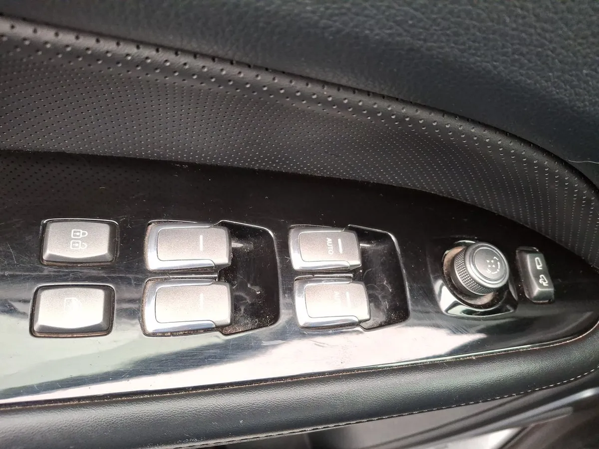 Ssangyong Rexton 2.2t Lx Diesel 4x2 2ab 8at 5p año 2023