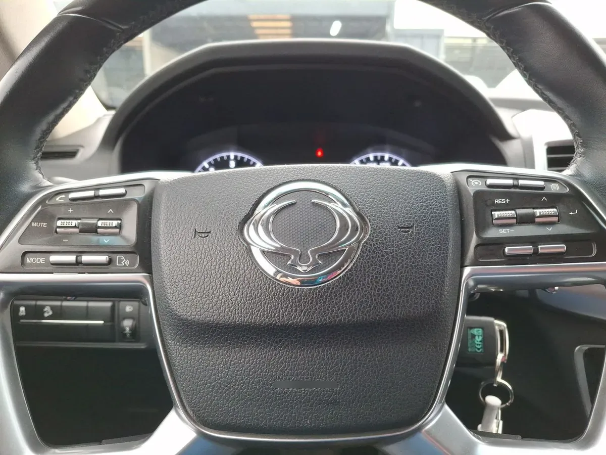 Ssangyong Rexton 2.2t Lx Diesel 4x2 2ab 8at 5p año 2023