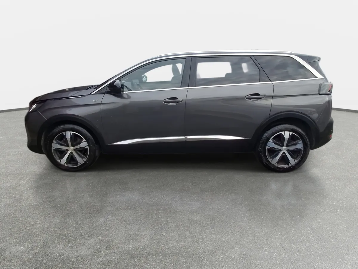 Peugeot 5008 1.6 Gt Puretech 180 4x2 Eat8 5p año 2023
