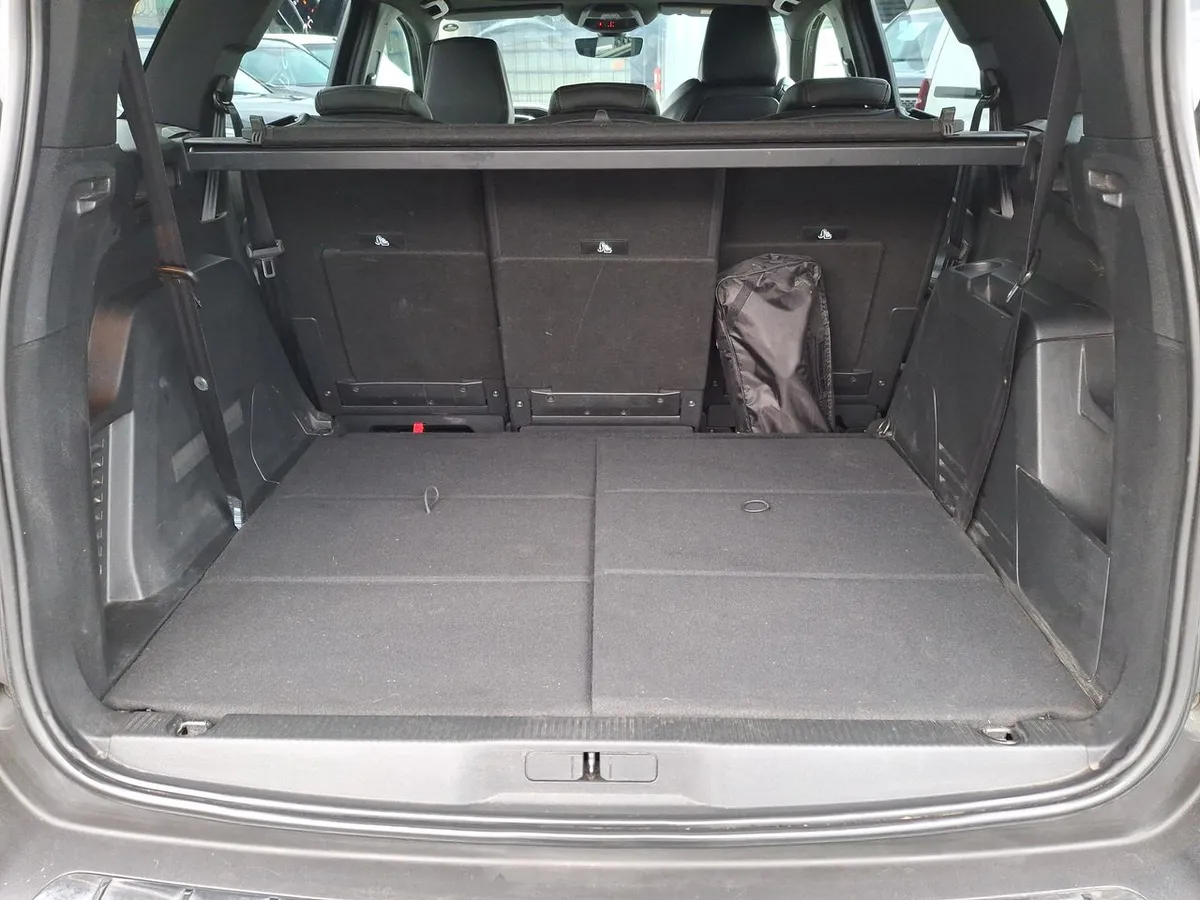 Peugeot 5008 1.6 Gt Puretech 180 4x2 Eat8 5p año 2023