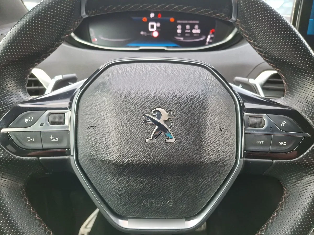 Peugeot 5008 1.6 Gt Puretech 180 4x2 Eat8 5p año 2023