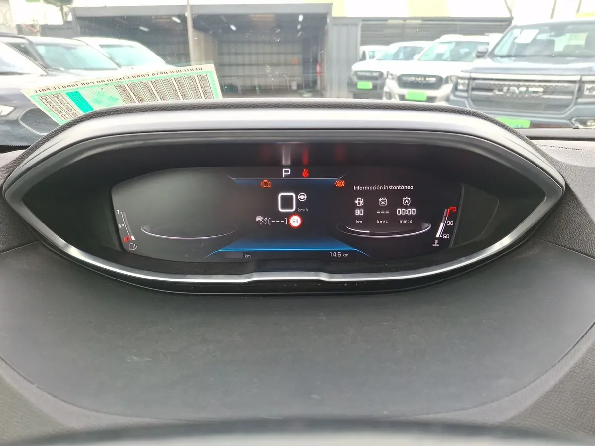 Peugeot 5008 1.6 Gt Puretech 180 4x2 Eat8 5p año 2023