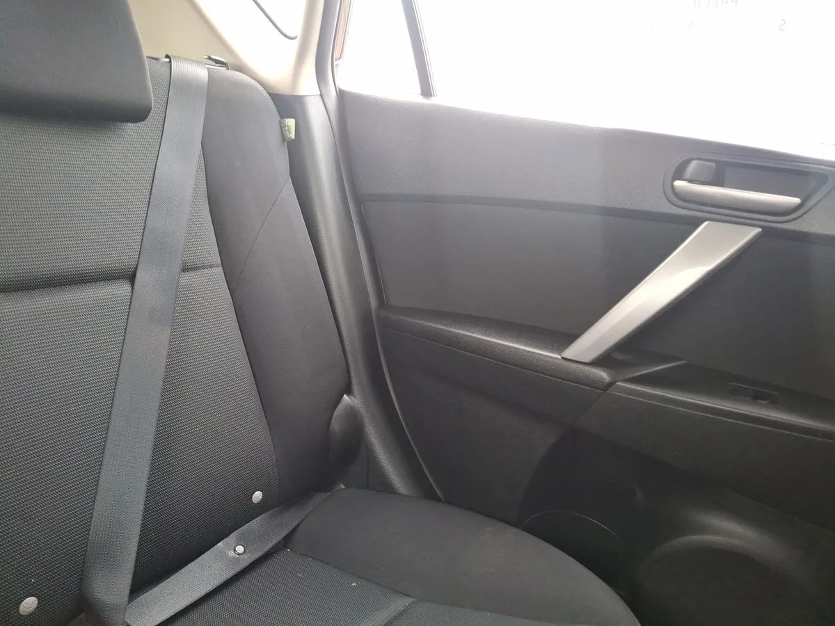 Mazda 3 2.0 Sport R 4x2 Te Mt 5p año 2011