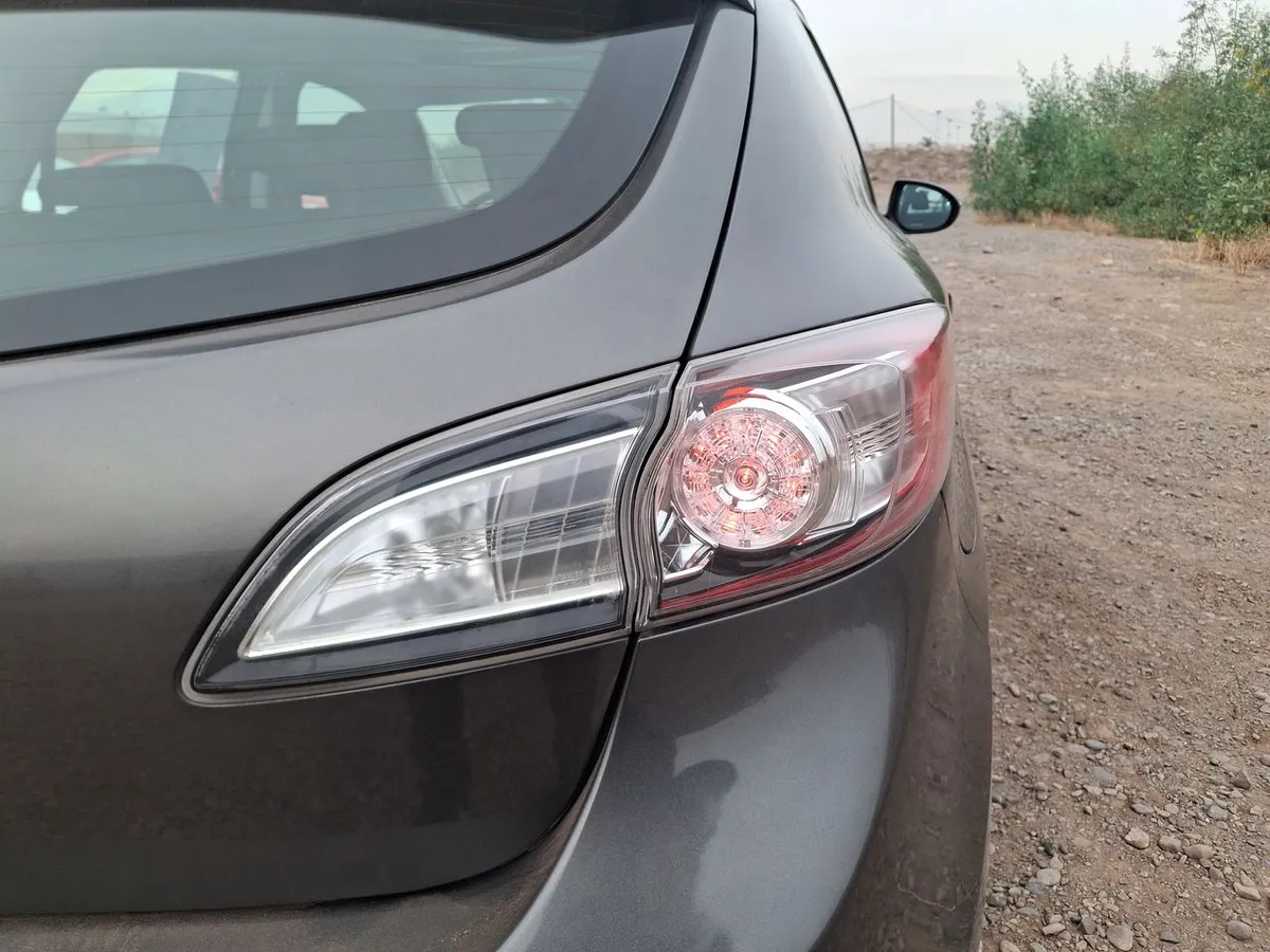 Mazda 3 2.0 Sport R 4x2 Te Mt 5p año 2011