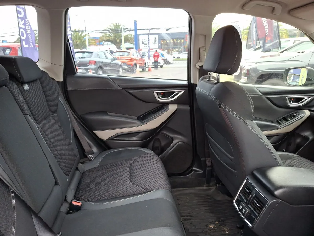 Subaru Forester 2.0i Xs Awd At 5p año 2022
