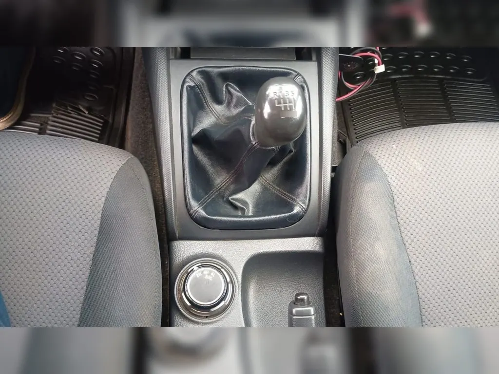 Mitsubishi L200 2.4 Katana Dob. Cab. 4x4 Mt 4p año 2022