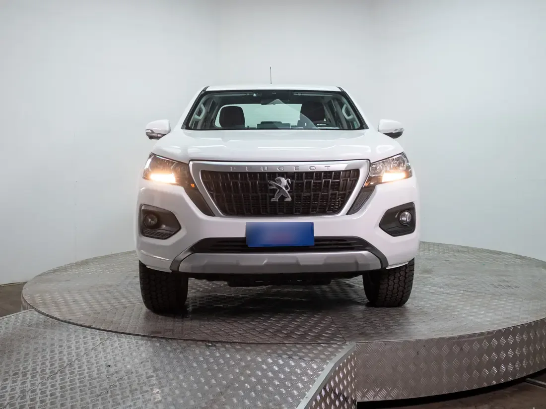 Peugeot Landtrek Landtrek 2.2 Active Bluehdi Diesel 4x4 180hp Mt 4p año 2025