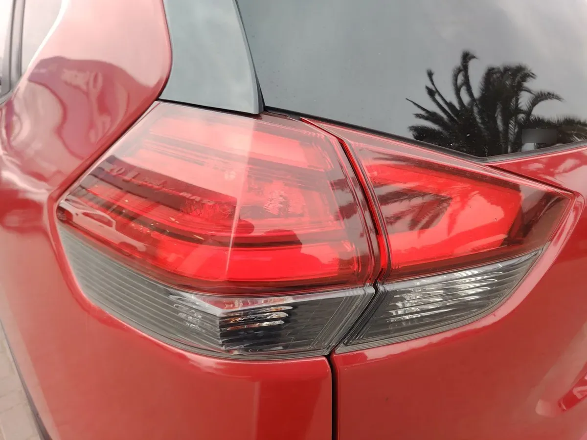 Nissan X-Trail 2.5 Advance 4x2 3row Cvt At 5p año 2023