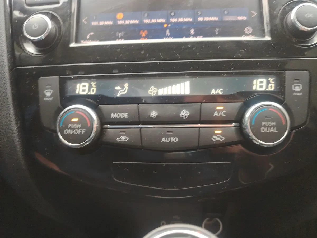 Nissan X-Trail 2.5 Advance 4x2 3row Cvt At 5p año 2023