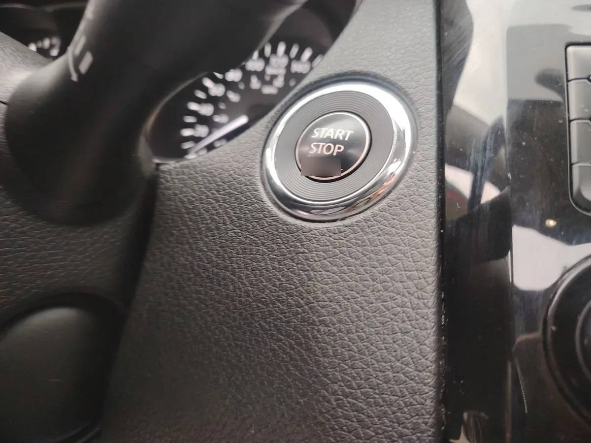 Nissan X-Trail 2.5 Advance 4x2 3row Cvt At 5p año 2023