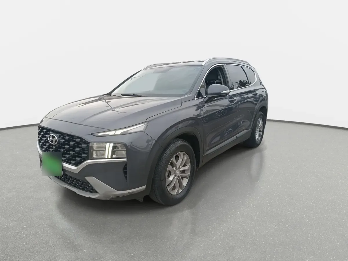Hyundai Santa Fe 2.5 Plus Fl 4x2 At 5p año 2022