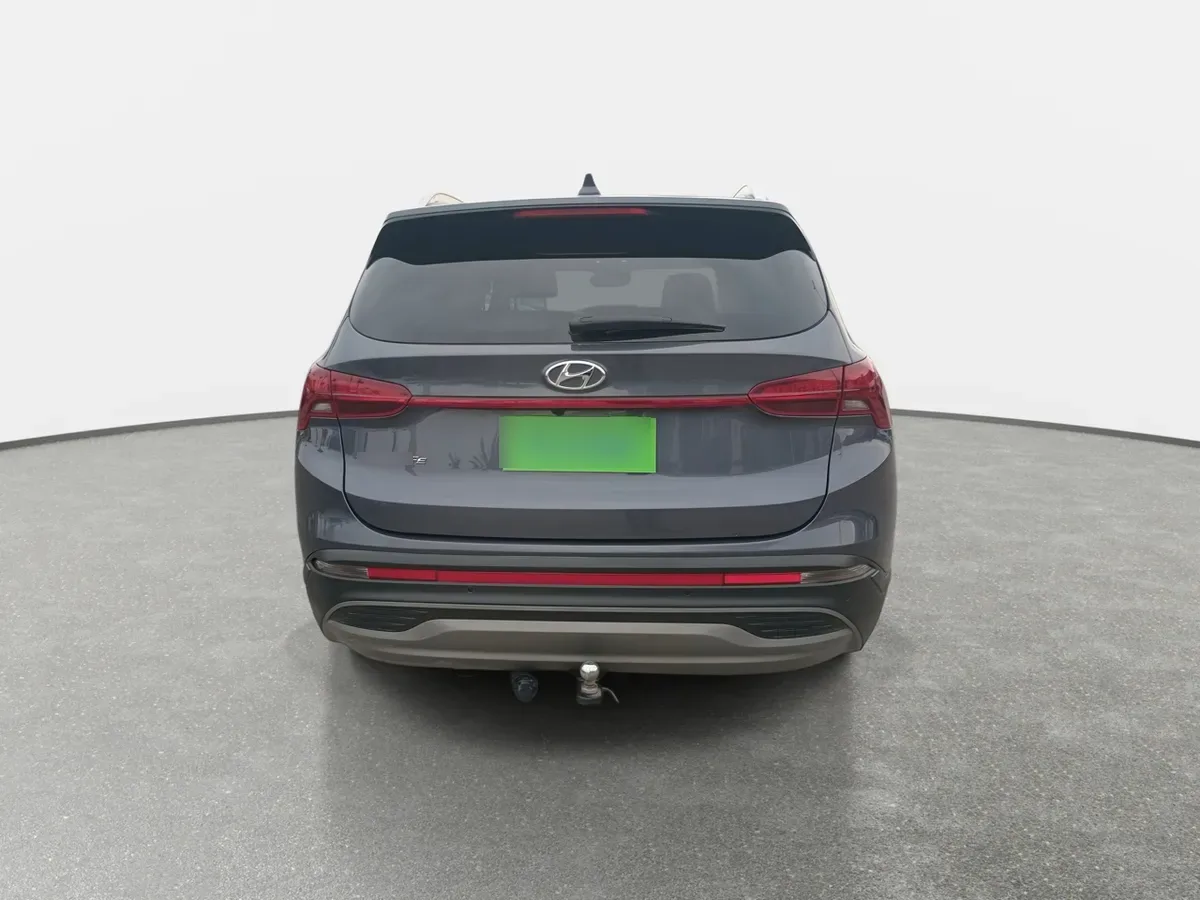 Hyundai Santa Fe 2.5 Plus Fl 4x2 At 5p año 2022