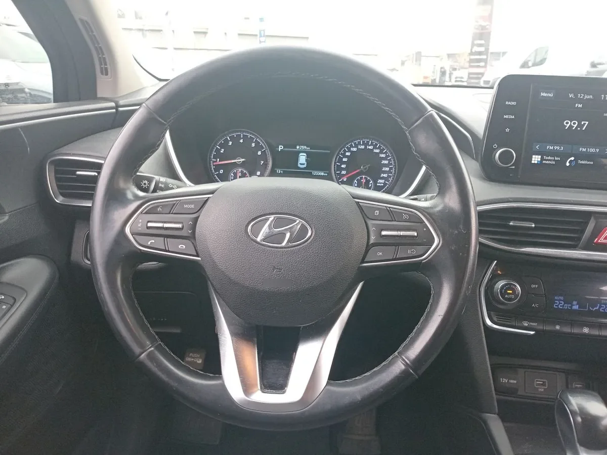 Hyundai Santa Fe 2.5 Plus Fl 4x2 At 5p año 2022