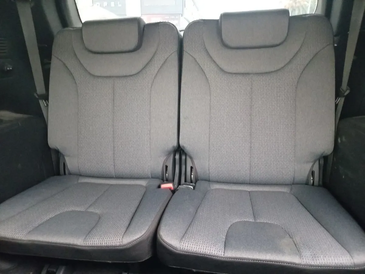 Hyundai Santa Fe 2.5 Plus Fl 4x2 At 5p año 2022