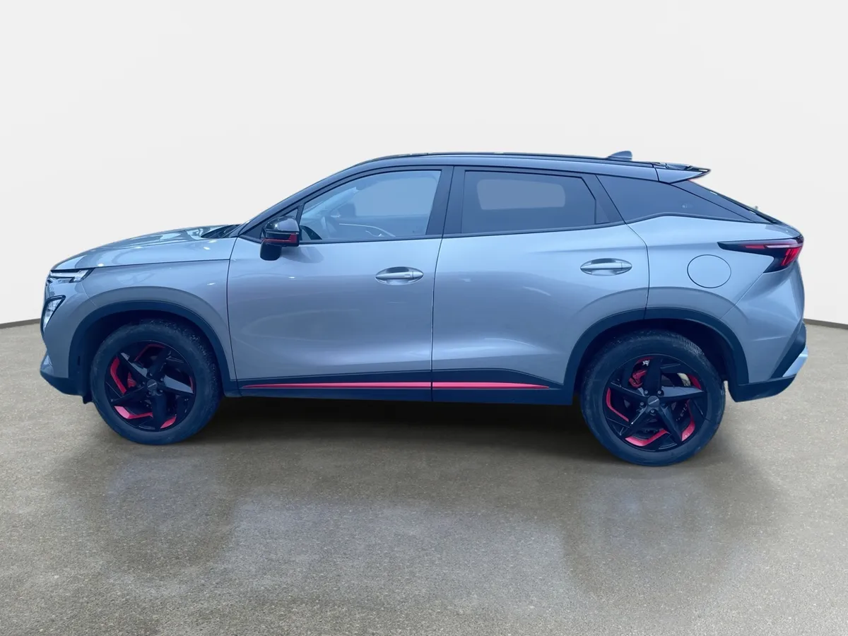 Omoda C5 1.5t Luxury 4x2 Cvt At 5p año 2025
