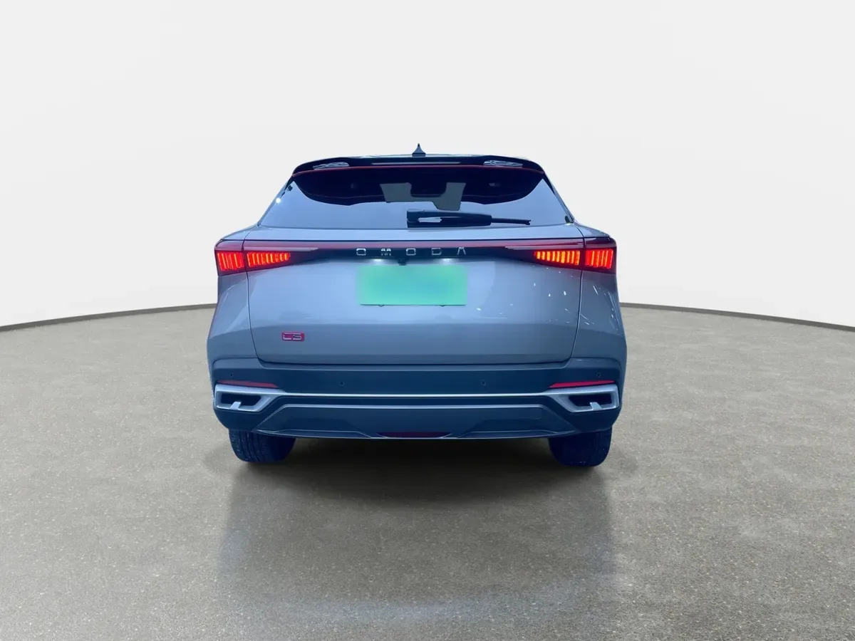 Omoda C5 1.5t Luxury 4x2 Cvt At 5p año 2025