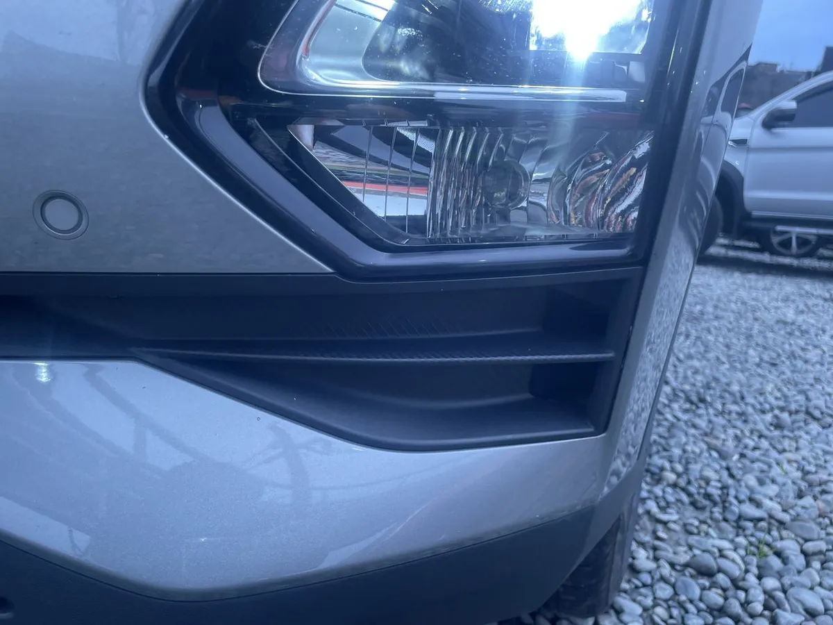 Omoda C5 1.5t Luxury 4x2 Cvt At 5p año 2025