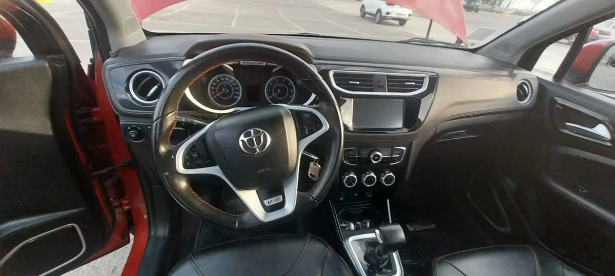 Brilliance V3 1.5 Fl Deluxe 4x2 At 5p año 2019