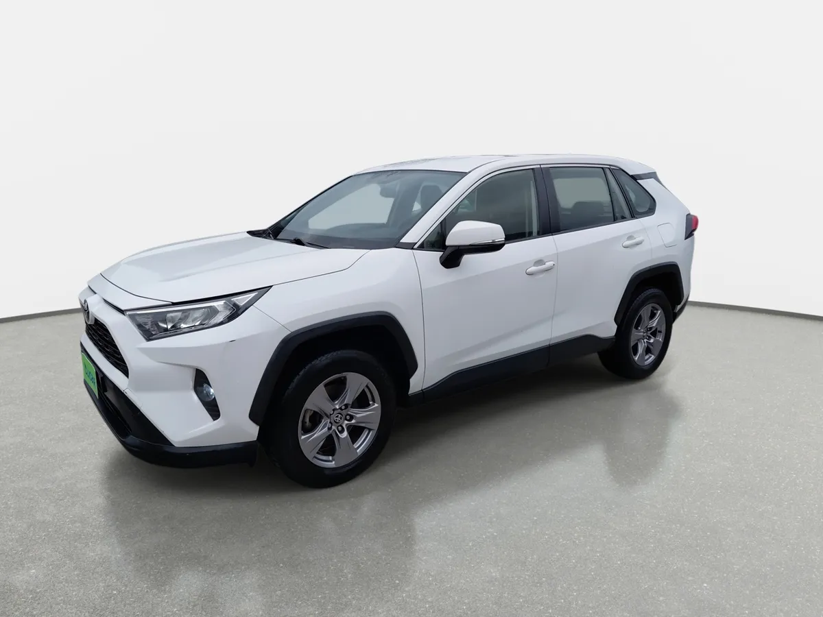 Toyota Rav 4 2.0 Le 4x2 Mt 5p año 2022