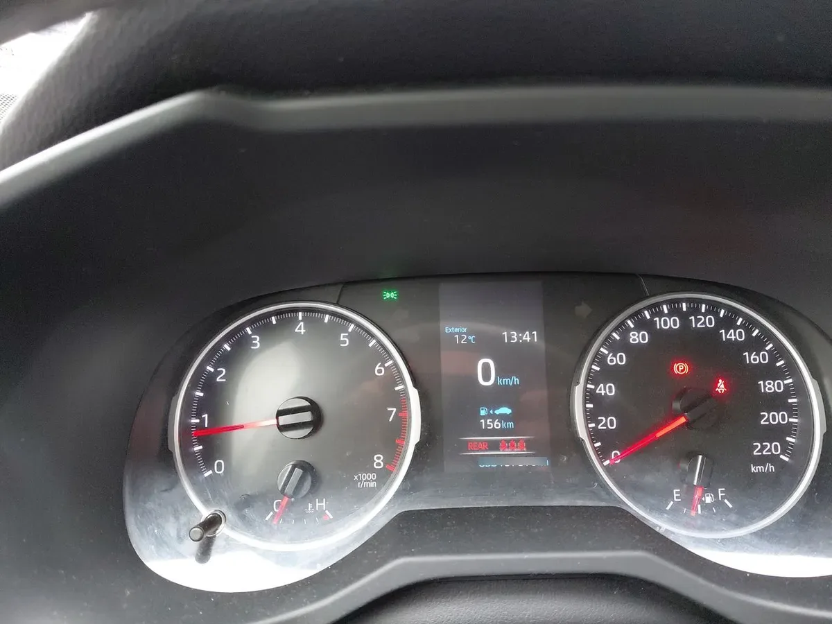 Toyota Rav 4 2.0 Le 4x2 Mt 5p año 2022