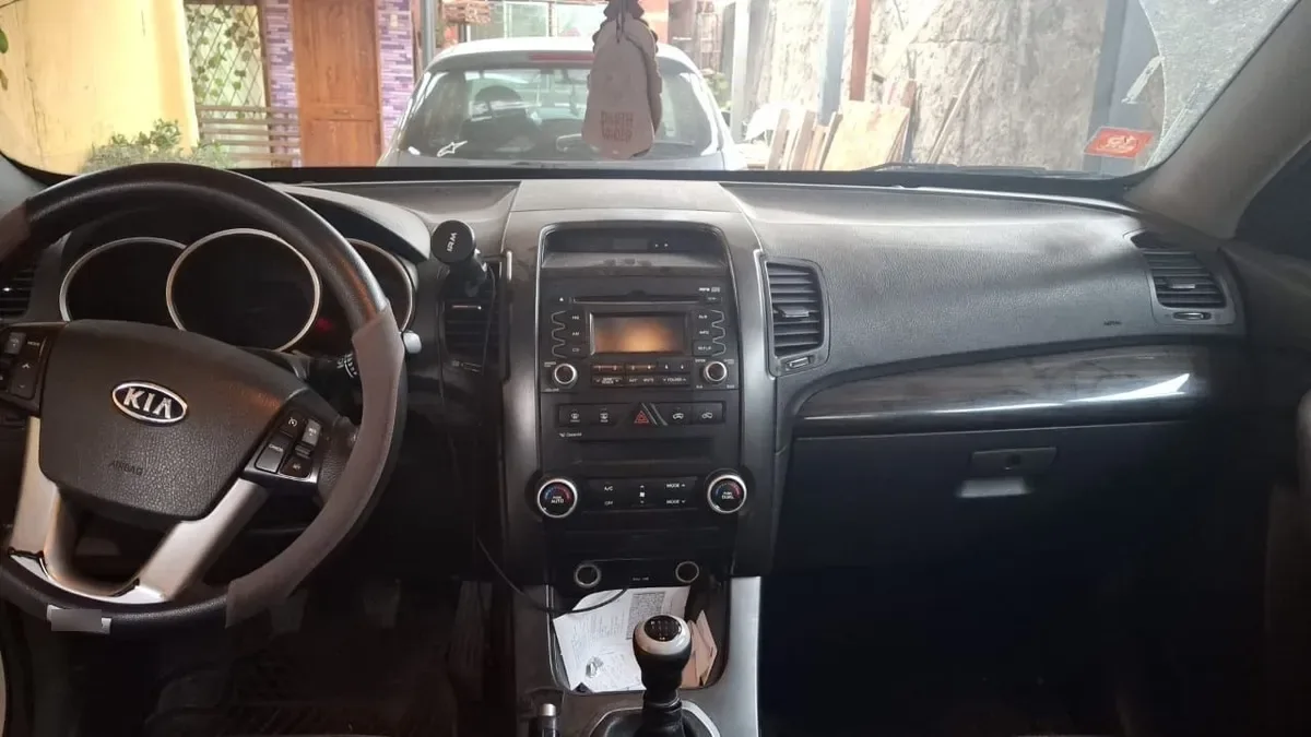 KIA MOTORS SORENTO 2.4 Ex Mt 4x4 año 2012